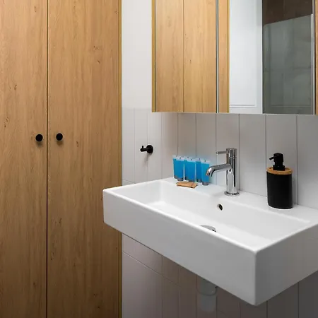 Metro Raclawicka Loft By Bookinghost