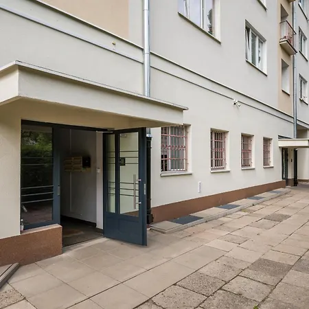 Metro Raclawicka Loft Warsaw