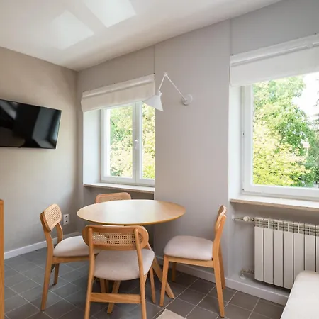 Metro Raclawicka Loft By Bookinghost Βαρσοβία